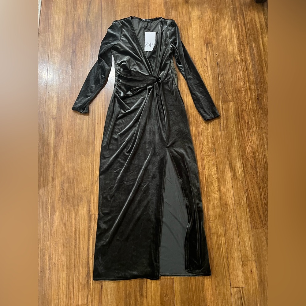 NWT Zara Green Knotted Velvet Maxi Dress - size S